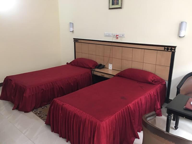 Hotel Sriyash Regency Bhagalpur Bagian luar foto